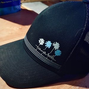 Travis Mathew Hat (Snap back flex fit)